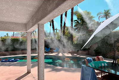 Nebulizzatore per piscina in azione